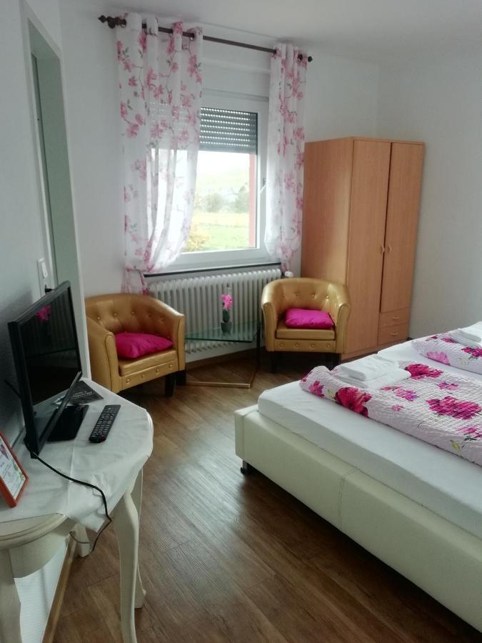 Pension Breidbach Ensch Exterior foto